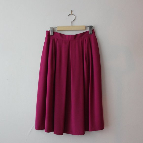 Vintage Magenta Skirt - Picture 5 of 14
